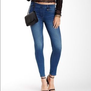 True Religion Runway Skinny Leggings Size XXSmall